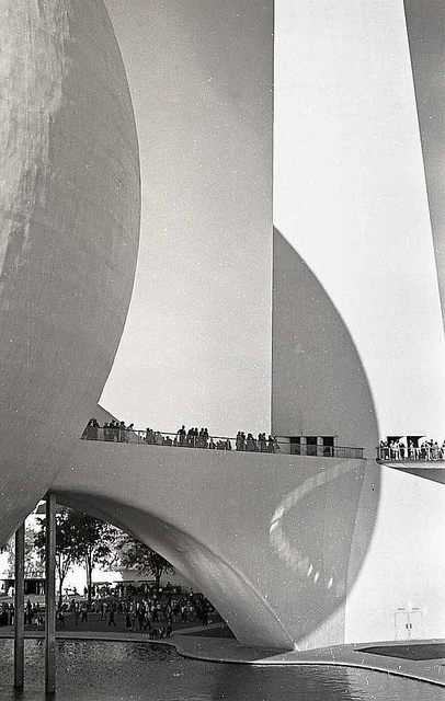 6907634430_edf364c7e3_z