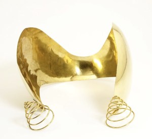 Gold filigree ear iron, mid eighteenth century. 